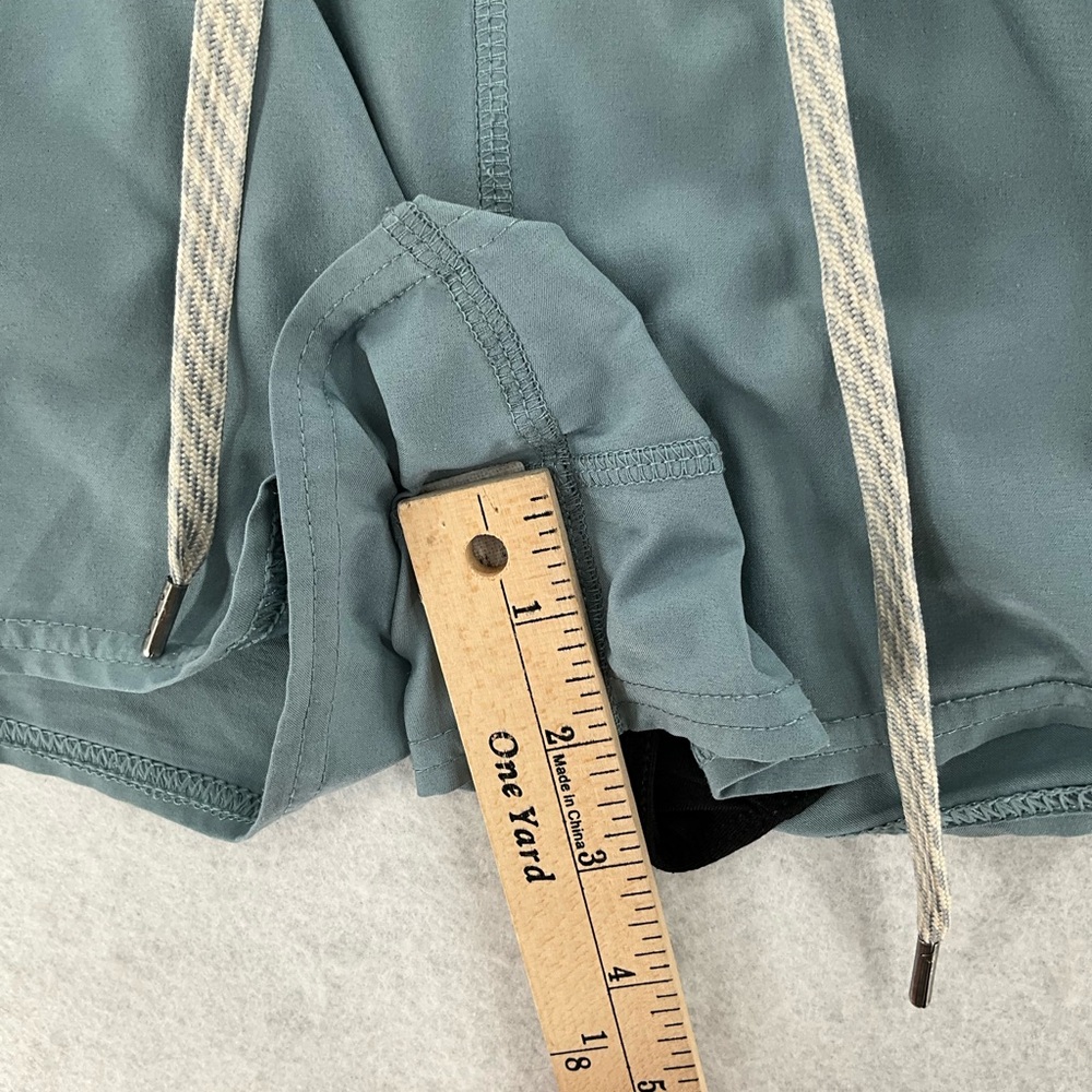 Women's Vuori Clementine 2.0 Short 2.5” Lake XL‎ - Picture 8 of 9